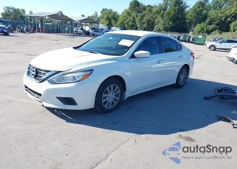 2018 Nissan Altima 2.5 S z USA, uszkodzony, nr VIN 1N4AL3AP9JC161154